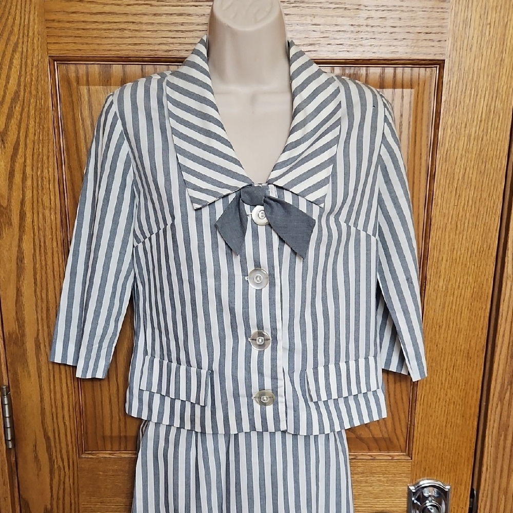 ILGWU Vintage 1960's Adorable Blazer and Skirt Outfit